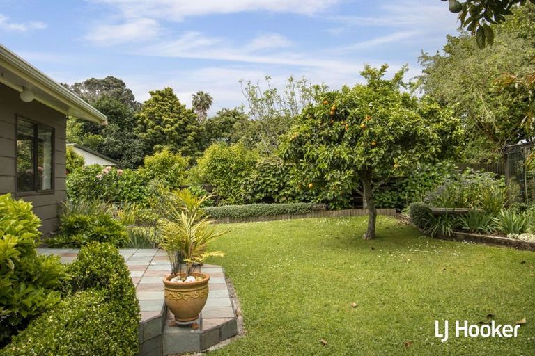 Photo of property in 35 Athenree Road, Athenree, Katikati, 3177