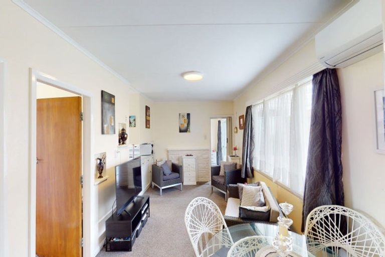 Photo of property in 14 Kent Avenue, Waitarere Beach, Levin, 5510