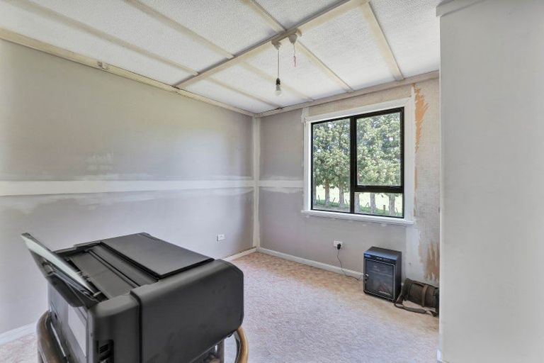 Photo of property in 19 Standish Road, Toko, Stratford, 4392