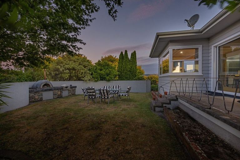 Photo of property in 1 Wigan Place, Hokowhitu, Palmerston North, 4410
