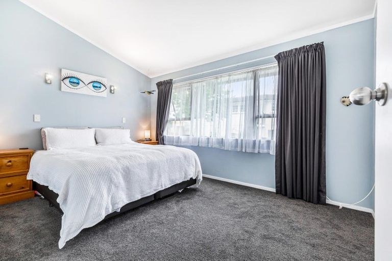 Photo of property in 2/6 Anich Road, Massey, Auckland, 0614