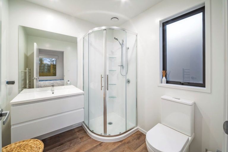 Photo of property in 76 Jacks Landing Drive, Hamilton Lake, Hamilton, 3204