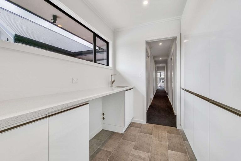 Photo of property in 11 Hamon Place, Pukehangi, Rotorua, 3015