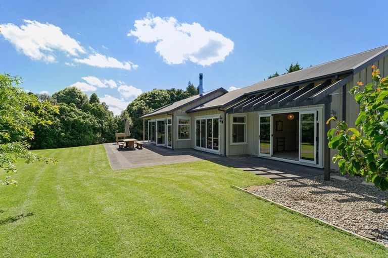 Photo of property in 58 Settlement Road, Te Horo, Otaki, 5582