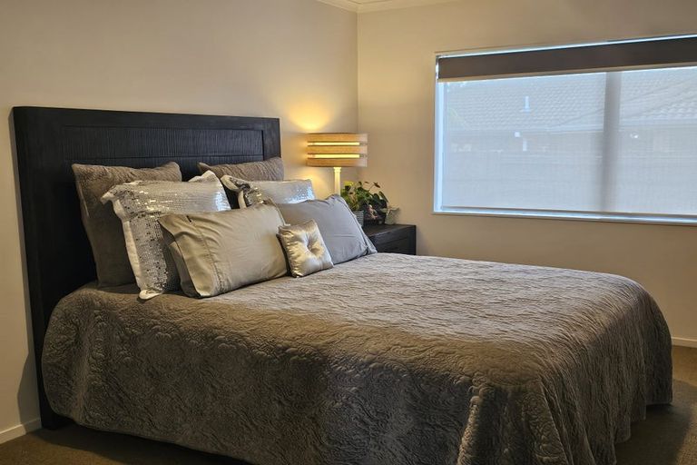 Photo of property in 4 Heaphy Place, Pukehangi, Rotorua, 3015