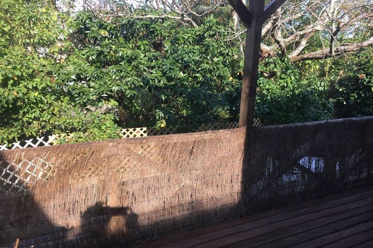 Photo of property in 6 Long Street, Torbay, Auckland, 0630