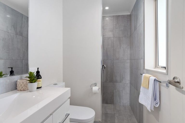 Photo of property in 208 Ballintoy Park Drive, Welcome Bay, Tauranga, 3175