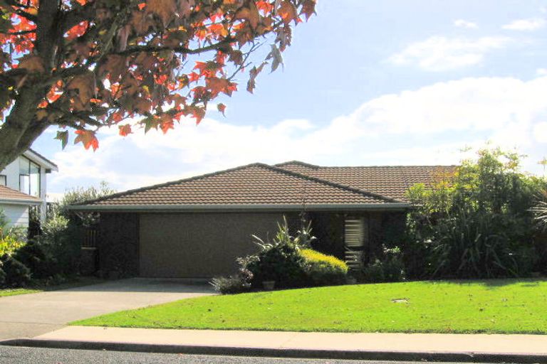 Photo of property in 4 Monde Place, Clover Park, Auckland, 2019