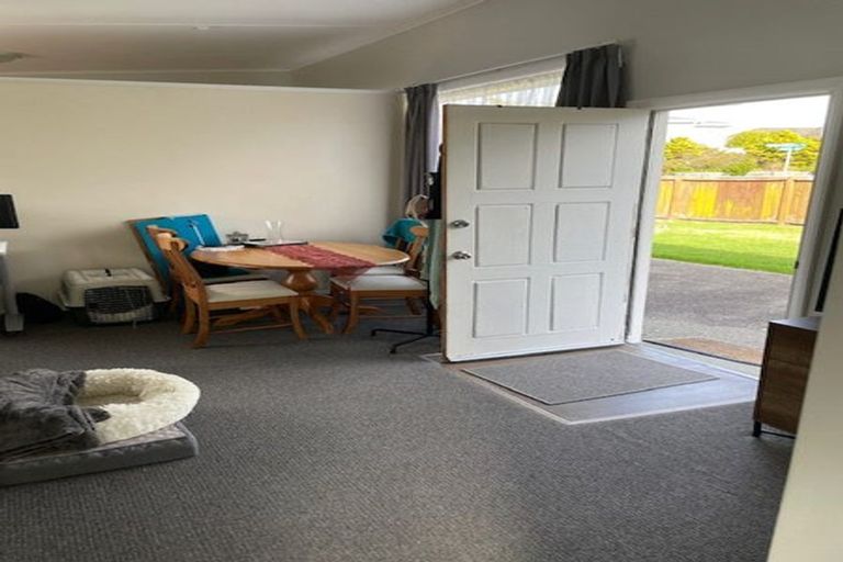 Photo of property in 49 Eatwell Avenue, Paraparaumu Beach, Paraparaumu, 5032