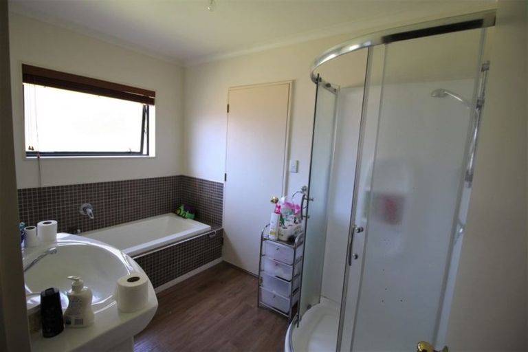 Photo of property in 65 Diomede Glade, Flagstaff, Hamilton, 3210