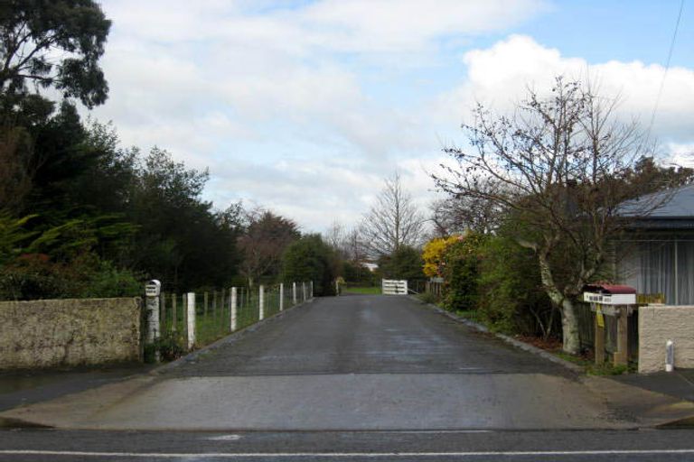 Photo of property in 465d High Street South, Carterton, 5713