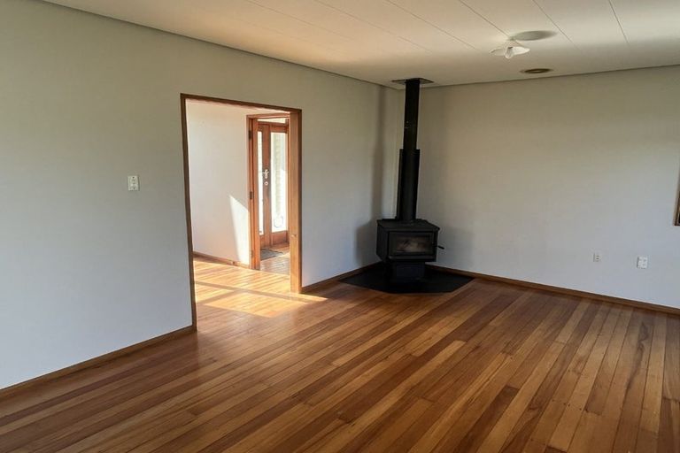 Photo of property in 103 Oxford Road, Okato, 4335