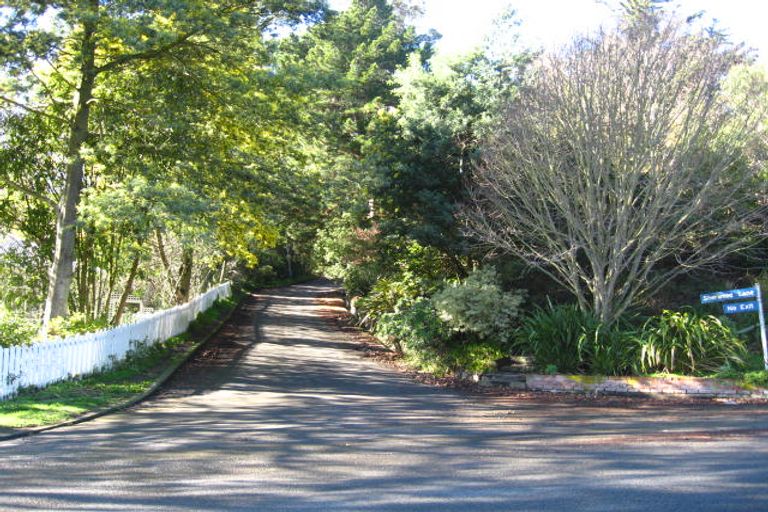 Photo of property in 15 Sherwood Lane, Cashmere, Christchurch, 8022