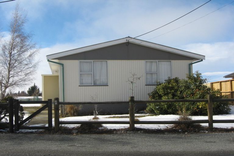 Photo of property in 4 Glencairn Road, Twizel, 7901