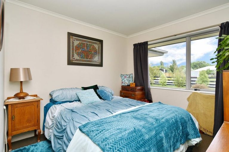 Photo of property in 9 Riverside Way, Amberley, 7410