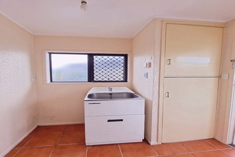 Photo of property in 51 Clevedon Road, Papakura, 2110