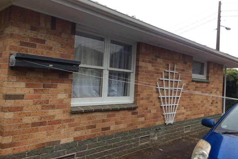 Photo of property in 2/36 Motatau Road, Papatoetoe, Auckland, 2025