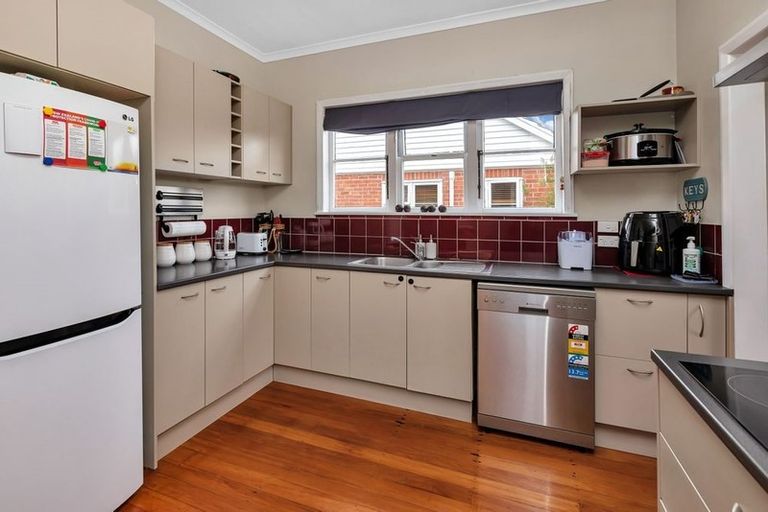 Photo of property in 15 Churchill Street, Kensington, Whangarei, 0112