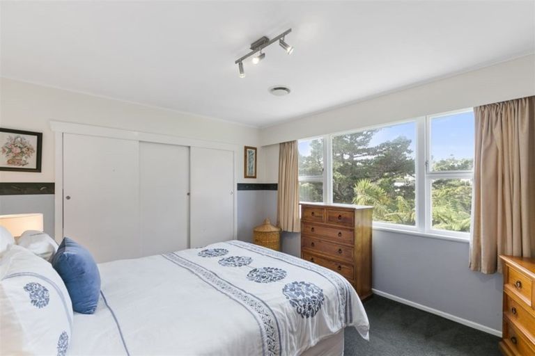 Photo of property in 18 Glen Alton Avenue, Paparangi, Wellington, 6037