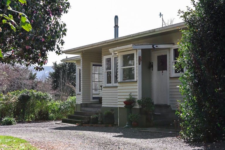 Photo of property in 258 Smith Road, Dannevirke, 4978