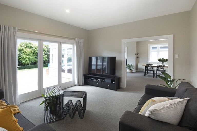 Photo of property in 59 Kotare Street, Fendalton, Christchurch, 8041