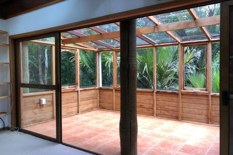 Photo of property in 4 Park Hill Road, Birkenhead, Auckland, 0626