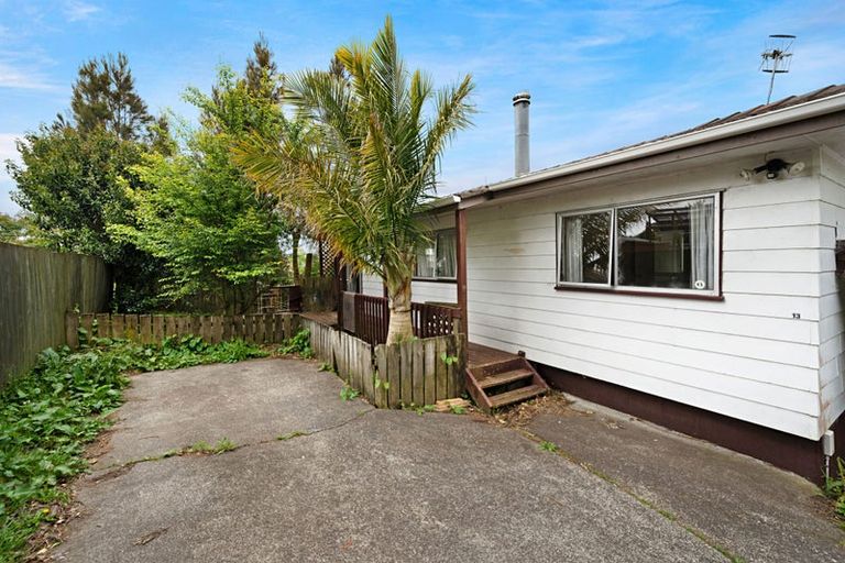 Photo of property in 13 Landow Place, Henderson, Auckland, 0612