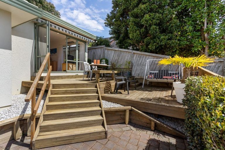 Photo of property in 1/28 Wiltshire Place, Somerville, Auckland, 2014