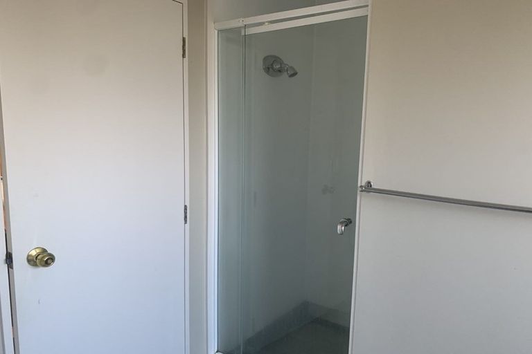 Photo of property in 2 Inverness Avenue, Hamilton East, Hamilton, 3216