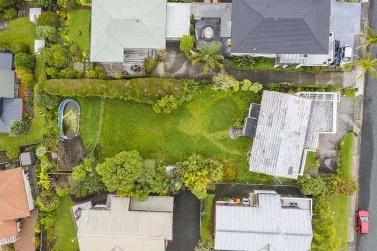 Photo of property in 5 Elgin Place, Red Beach, 0932