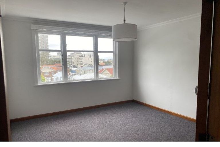 Photo of property in Winslow Apartments, 6/2 Ohiro Road, Aro Valley, Wellington, 6021