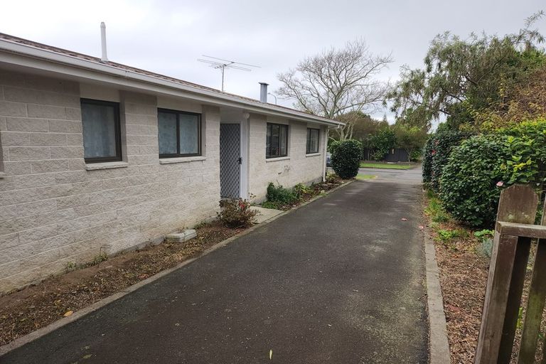 Photo of property in 29a Rewarewa Crescent, Waikanae, 5036