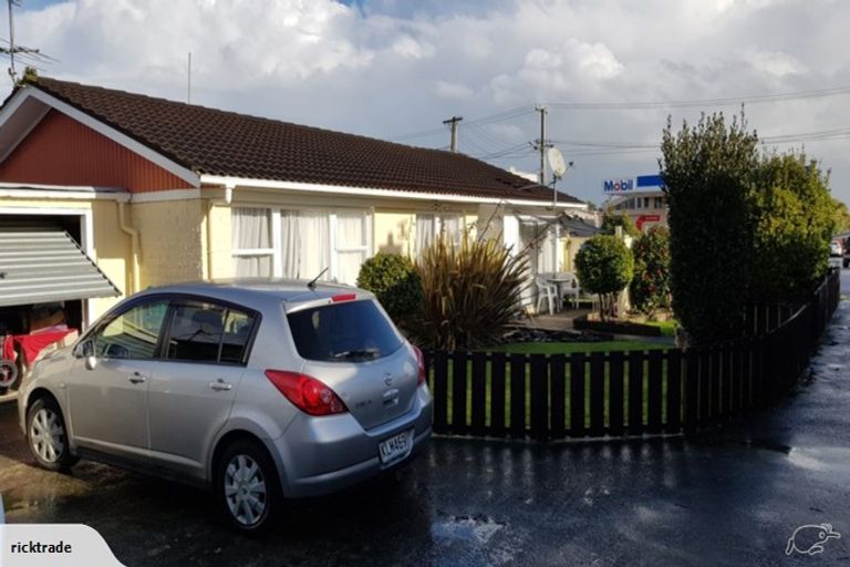 Photo of property in 1/5 Grove Road, Papakura, 2110