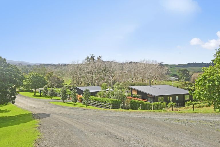 Photo of property in 5 Lupis Way, Kaiwaka, 0573