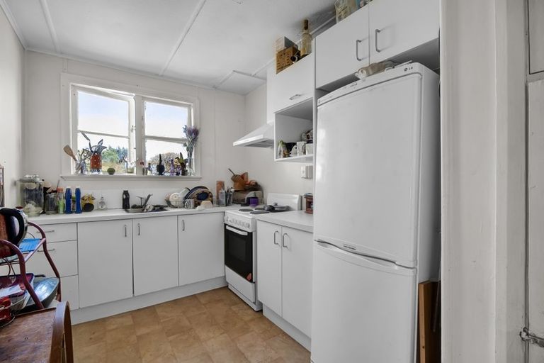 Photo of property in 33 Wilson Street, Waverley, 4510