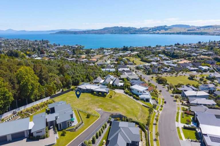 Photo of property in 11 Azalea Lane, Waipahihi, Taupo, 3330