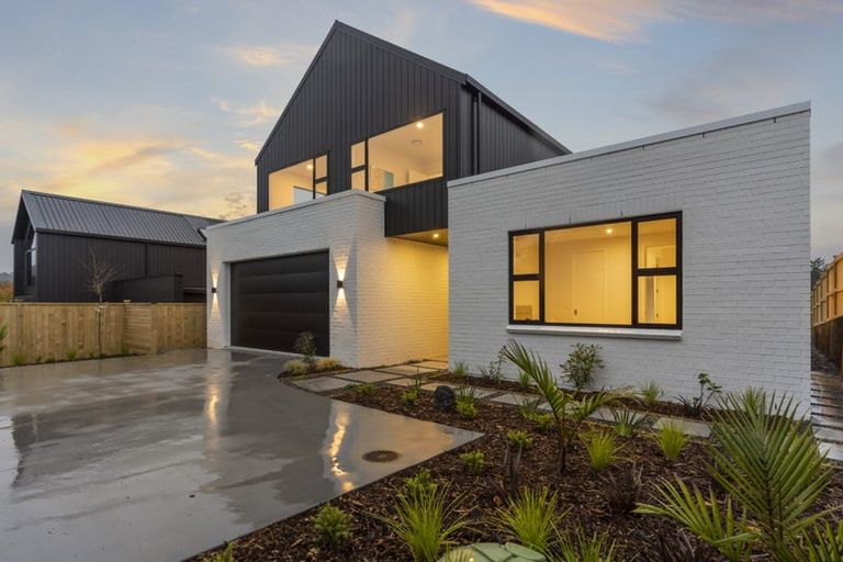 Photo of property in 39 Elliot Street, Riverhead, 0820