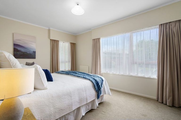 Photo of property in 3 Woodstock Crescent, Leamington, Cambridge, 3432