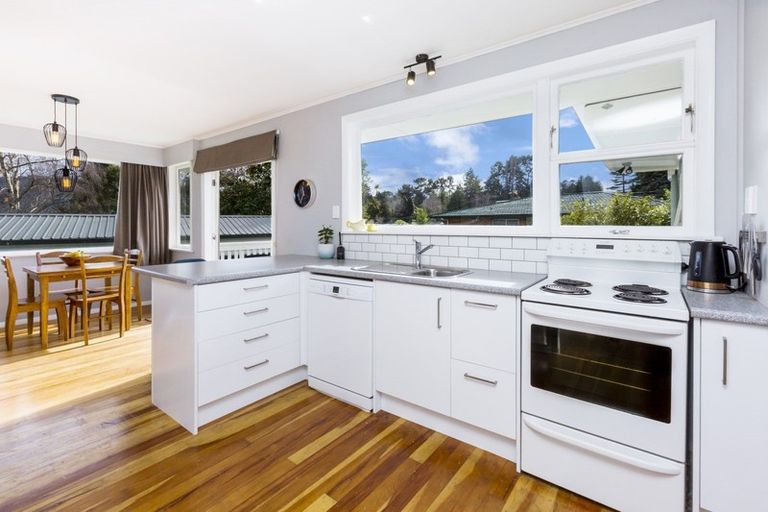 Photo of property in 65 Moeraki Road, Maoribank, Upper Hutt, 5018