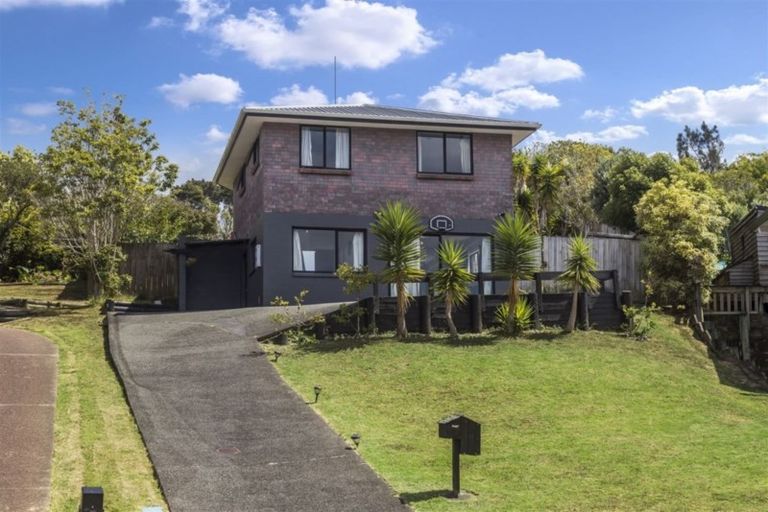 Photo of property in 21 Springtime Crescent, Stanmore Bay, Whangaparaoa, 0932