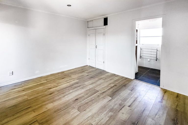 Photo of property in 39 Beaumonts Way, Manurewa, Auckland, 2102