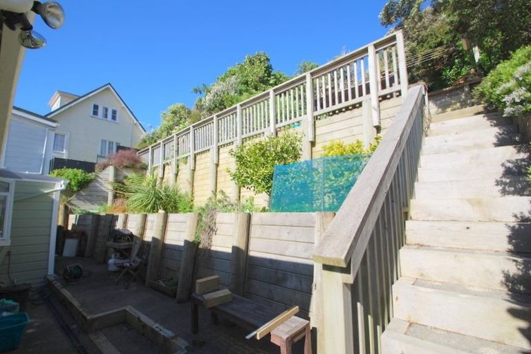 Photo of property in 12 Jackson Street, Island Bay, Wellington, 6023
