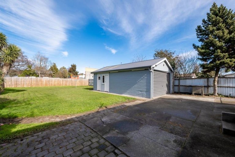 Photo of property in 63 Northcote Road, Northcote, Christchurch, 8052
