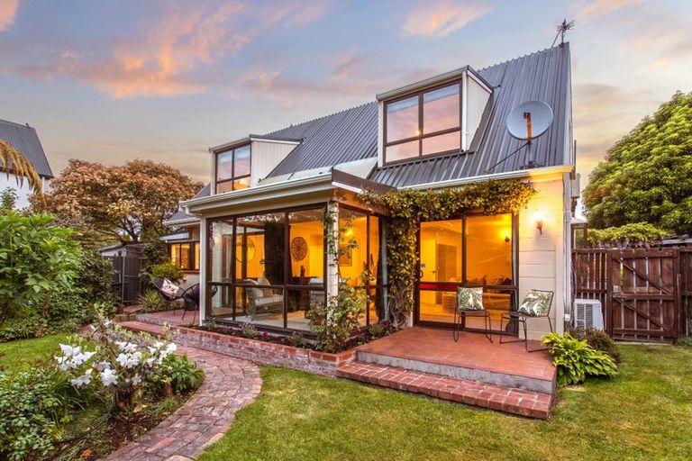 Photo of property in 2/38 Onslow Street, St Albans, Christchurch, 8014