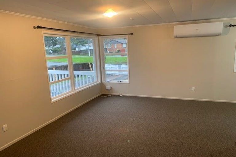 Photo of property in 93 Universal Drive, Henderson, Auckland, 0610