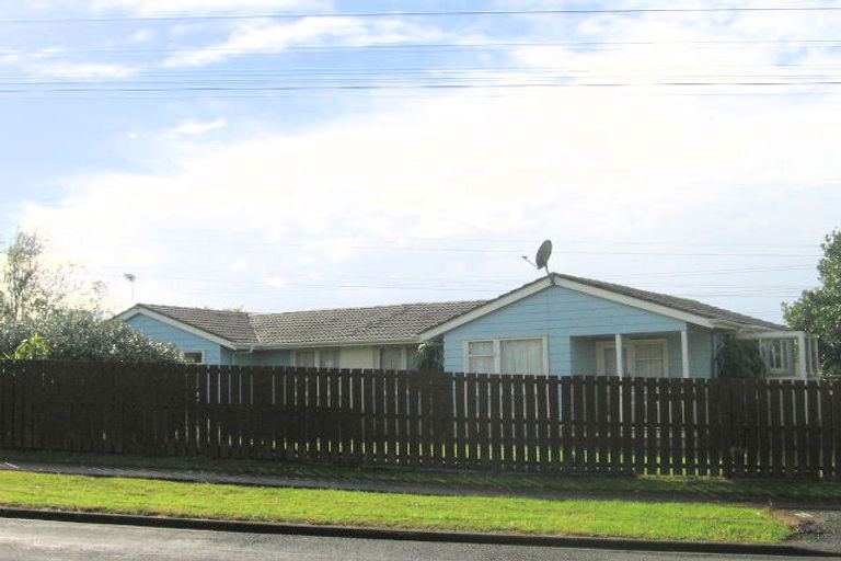Photo of property in 262 Triangle Road, Massey, Auckland, 0614