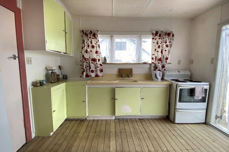 Photo of property in 217 Philomel Road, Whangamata, 3620