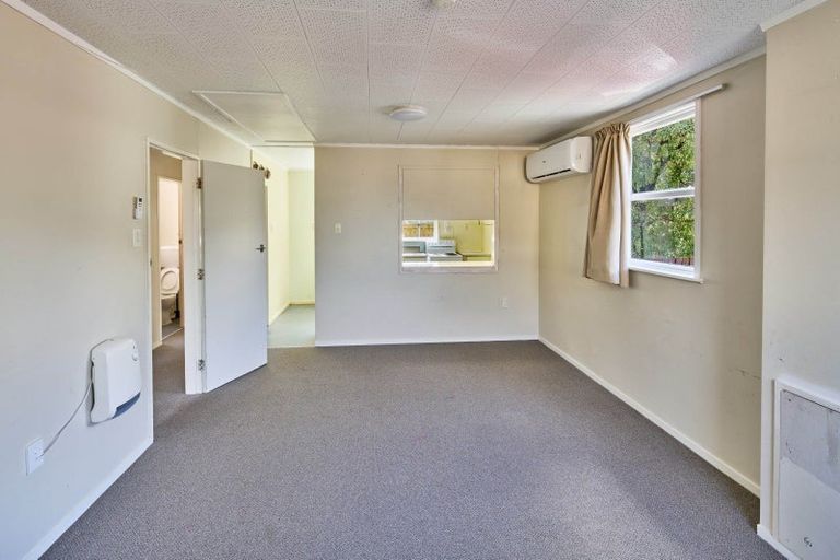 Photo of property in 2/3 Bouverie Street, Petone, Lower Hutt, 5012