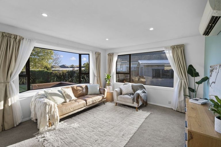 Photo of property in 12 Briggs Road, Mairehau, Christchurch, 8052