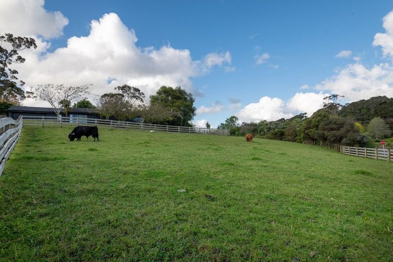 Photo of property in 2 Moses Road, Kaukapakapa, 0873